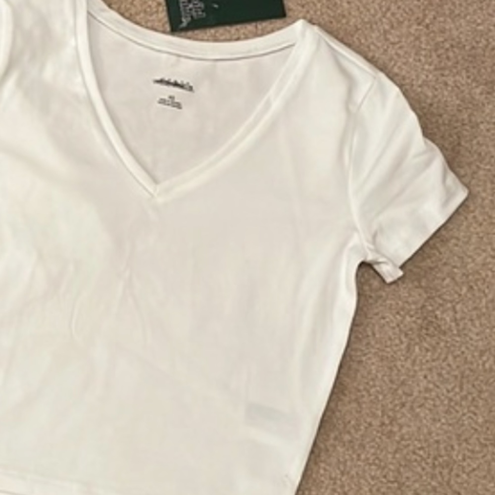 NEW  White Wild Fable from Target cropped top, Size XS